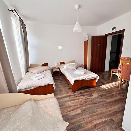 Pension Nv Lutherstadt Eisleben Buitenkant foto