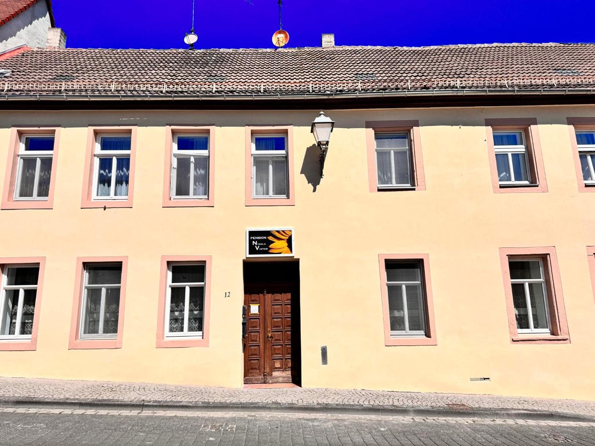 Pension Nv Lutherstadt Eisleben Buitenkant foto